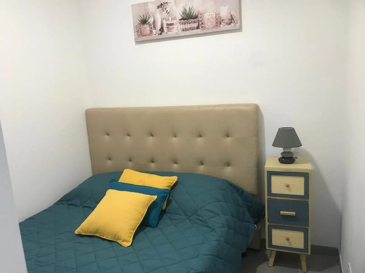Apartment Superbe Studio Entierement Refait A Neuf Figeac