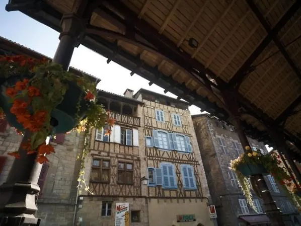 Superbe Studio Entierement Refait A Neuf Figeac