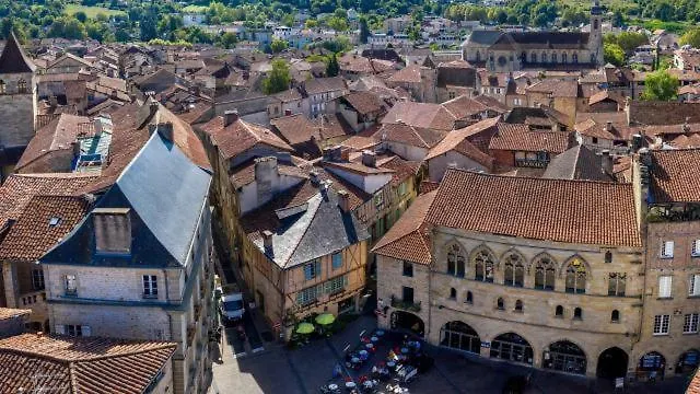 Apartment Superbe Studio Entierement Refait A Neuf Figeac
